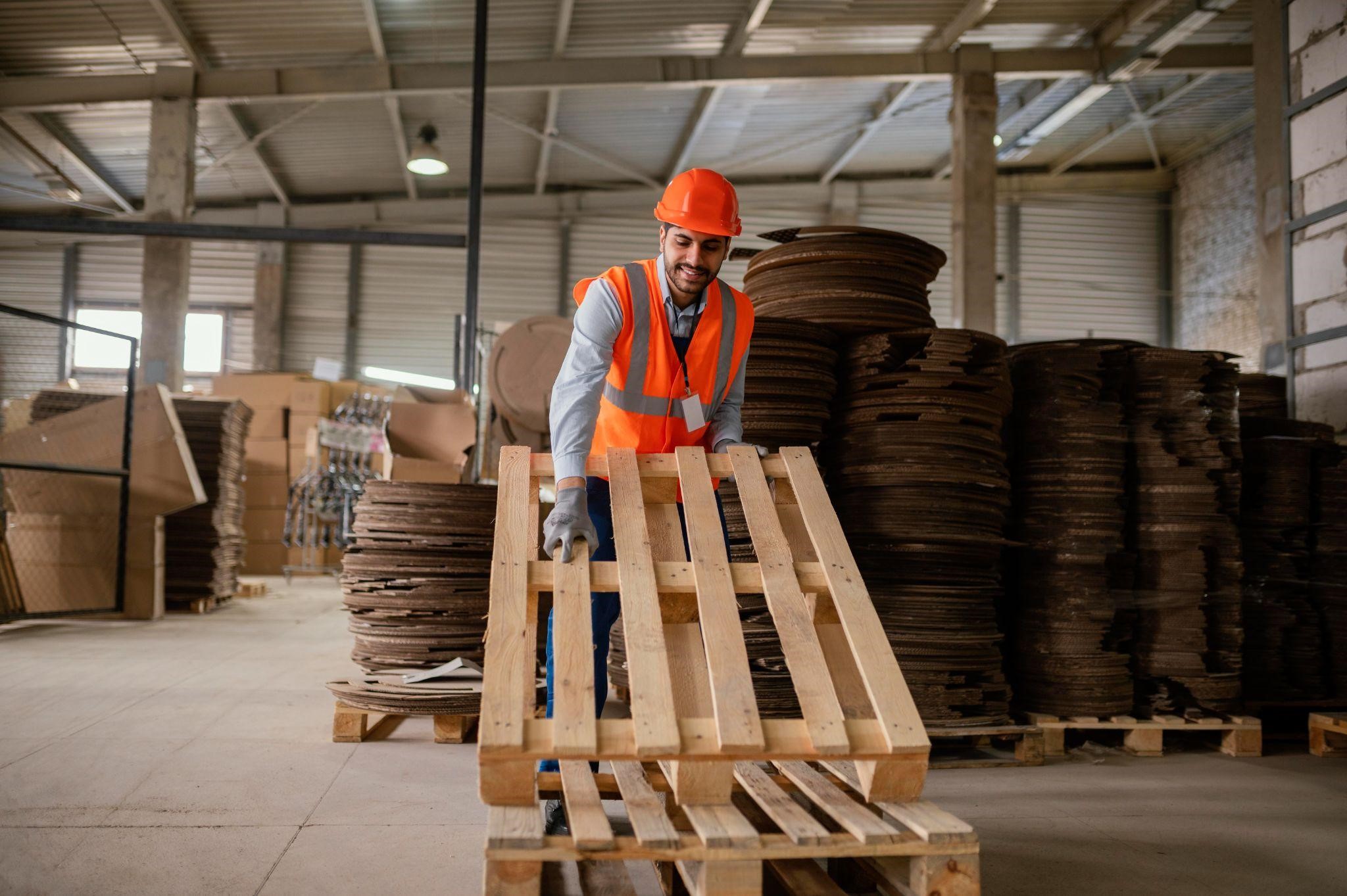 PALLET UP | How to Choose the Right Pallet Recycling Company in Ontario Right Pallet Recycling