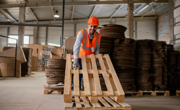 PALLET UP | woodstock PALLET UP | woodstock