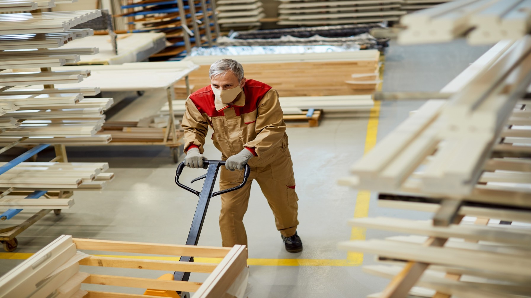 Wood Pallets for Shipping: What Businesses Need to Know Before They Buy